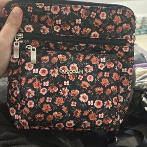 Crossbofy Floral